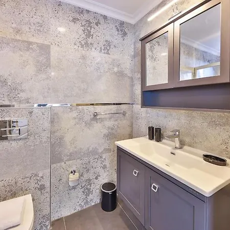 Vila Lisburn Is A Luxury And Artistic For 6 People In Kalkan Kaş