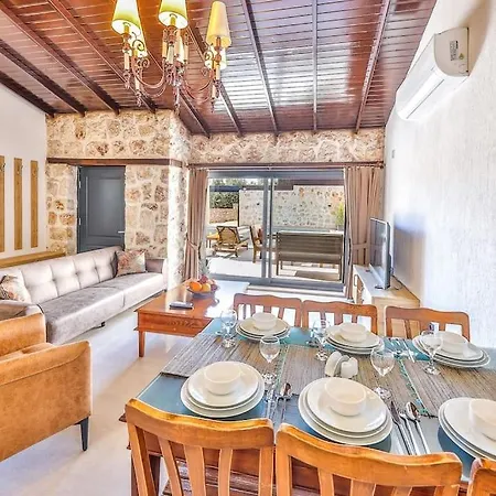 Vila Lisburn Is A Luxury And Artistic For 6 People In Kalkan *