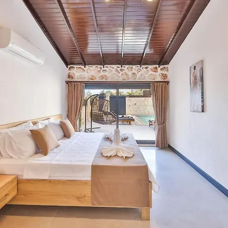 Lisburn Is A Luxury And Artistic For 6 People In Kalkan كاس